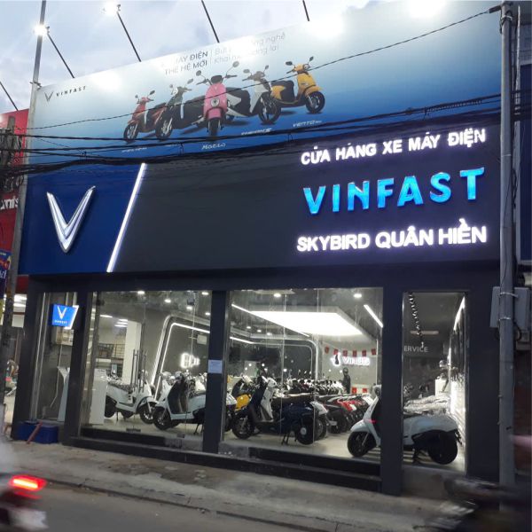 thi công bang hiêu vinfart