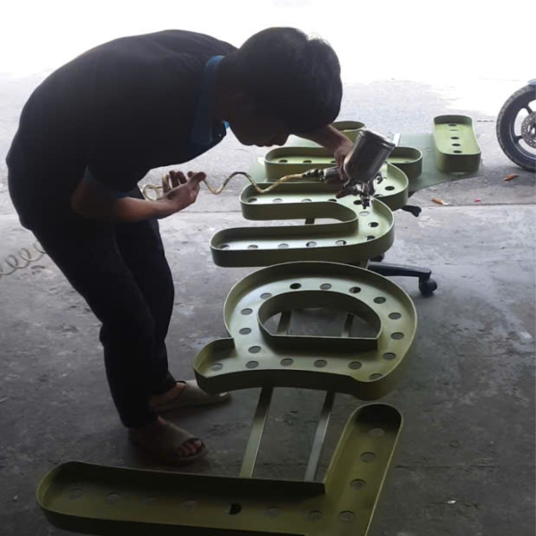 bang hiệu đèn nổi âm lòng chữ .nhà hàng tami đường hoàng diệu